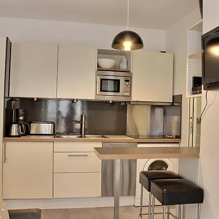S05003 - Sophisticated Studio For 2 People In The Latin Quarter *