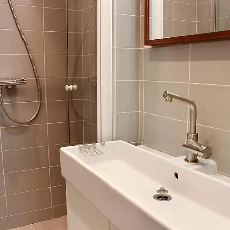 S05003 - Sophisticated Studio For 2 People In The Latin Quarter
